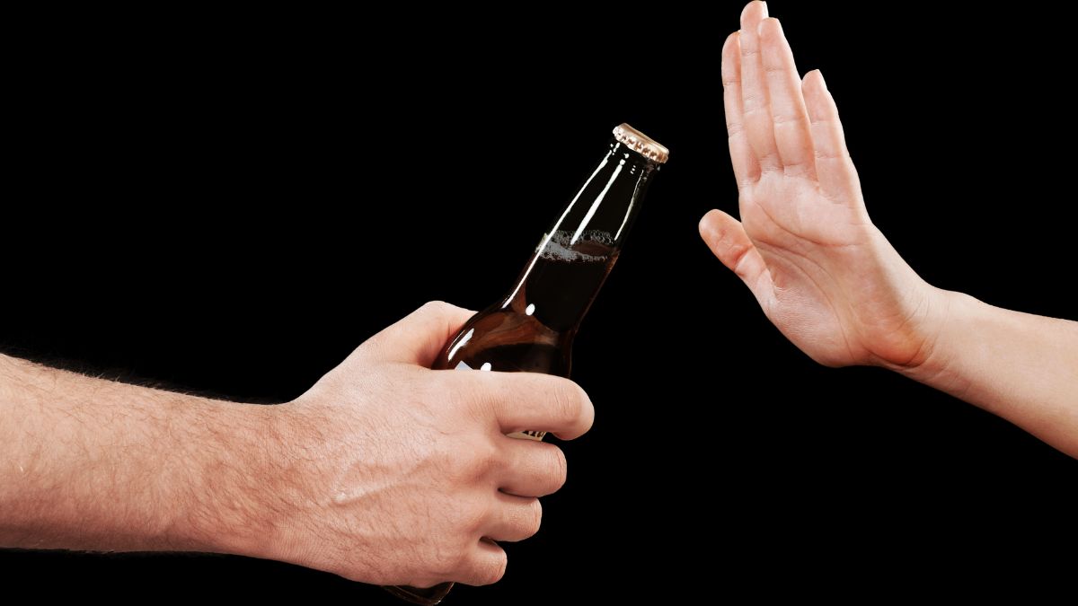 why-saying-no-to-alcohol-can-feel-awkward